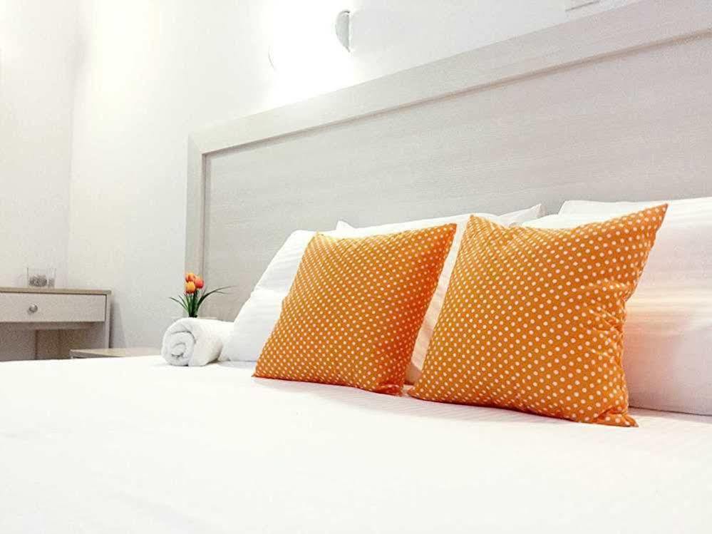 Crown Apartments Kalyves Bagian luar foto